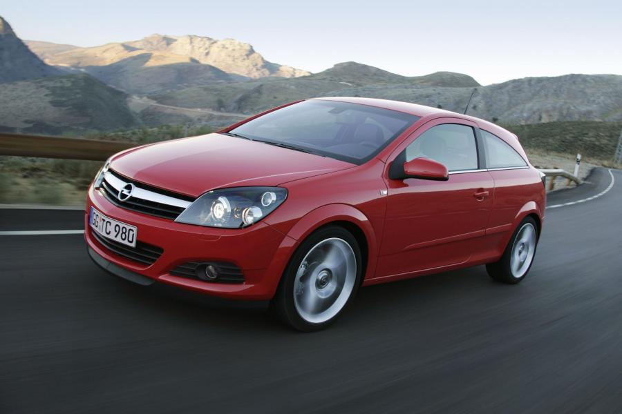  Opel Astra GTC 2005 года  (фото 65 из 212)